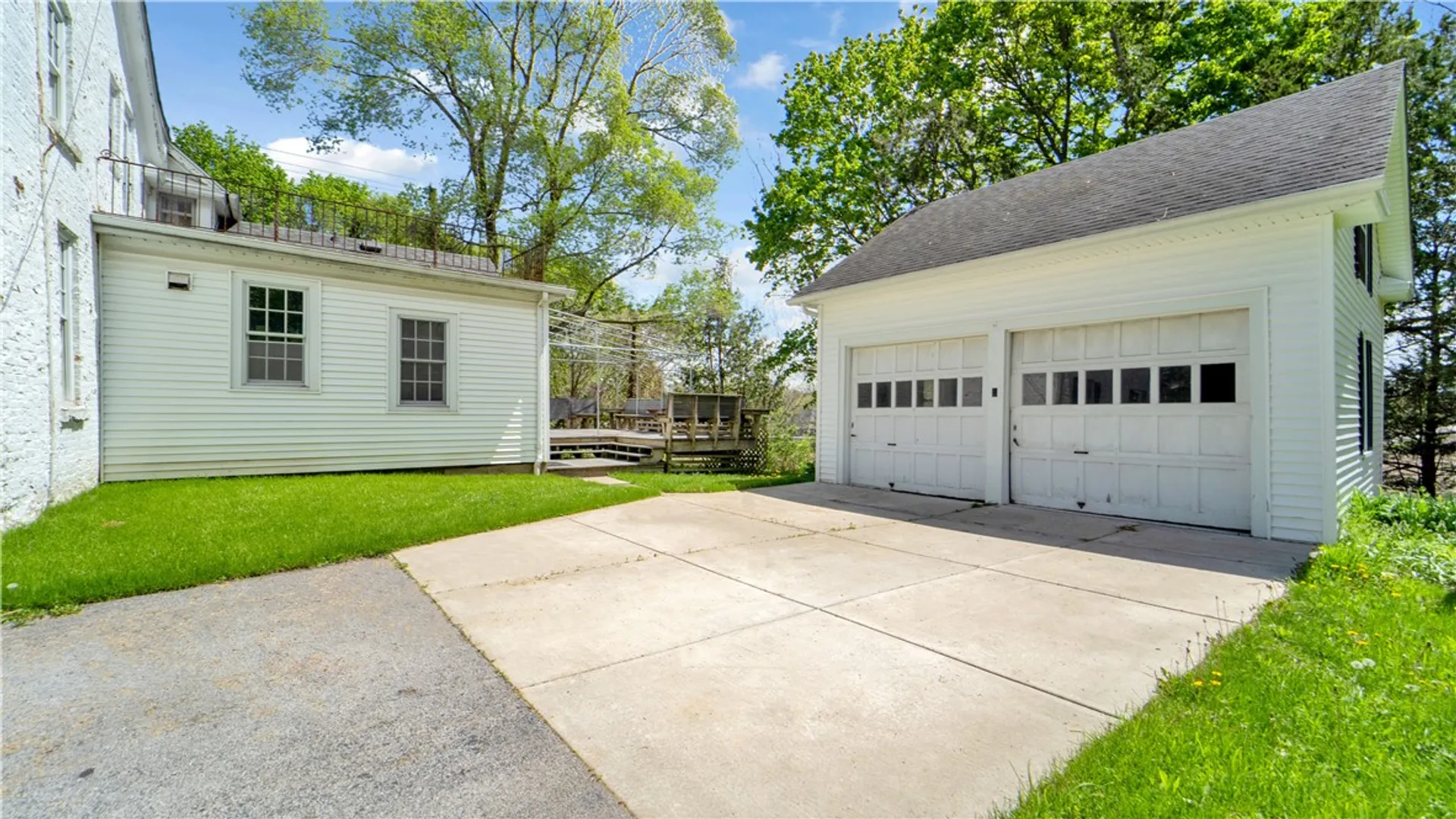 Property at 150 William Kidder Road, Lancaster, NY 14086 4