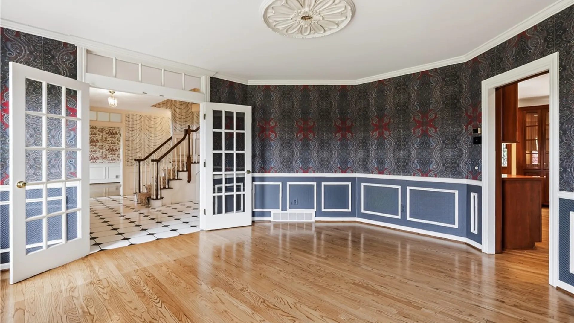 Property at 10 Ponds Edge Way, Pittsford, NY 14534 16