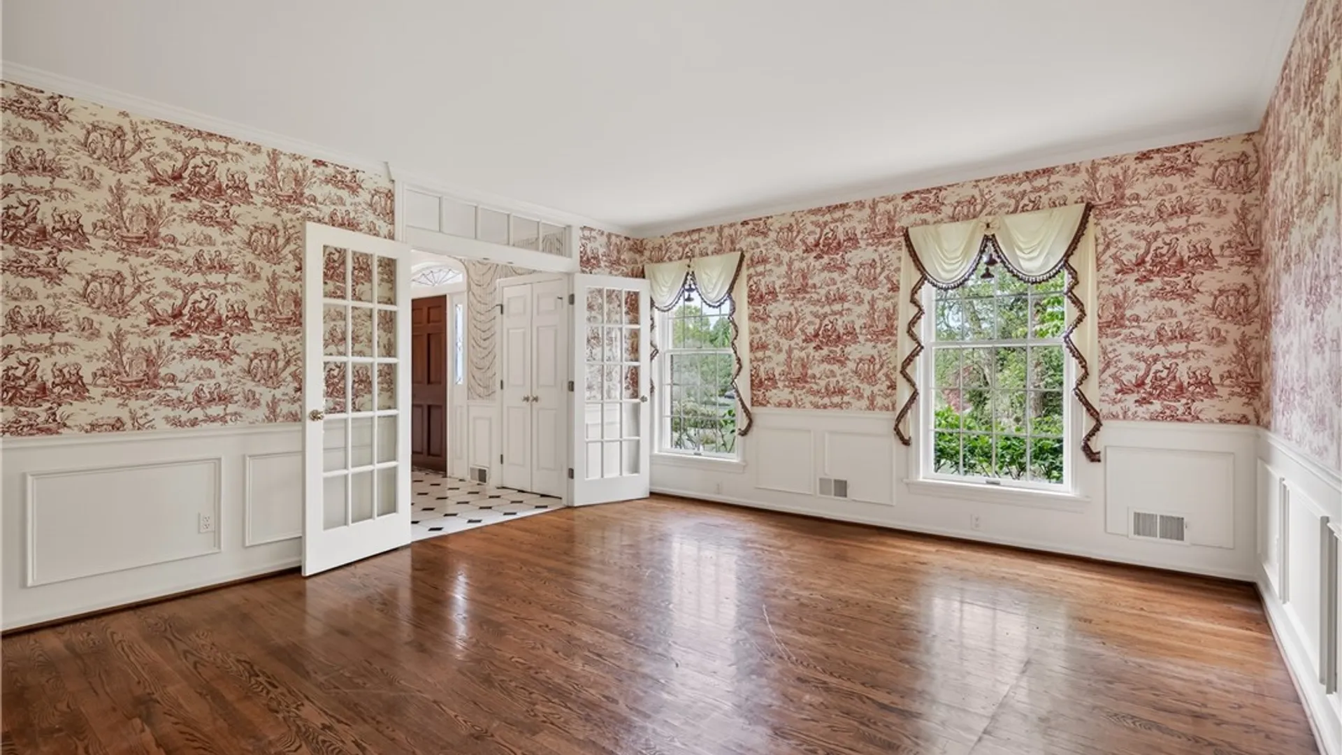 Property at 10 Ponds Edge Way, Pittsford, NY 14534 17
