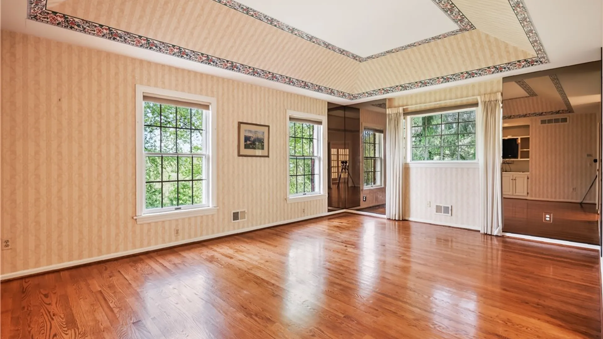 Property at 10 Ponds Edge Way, Pittsford, NY 14534 21