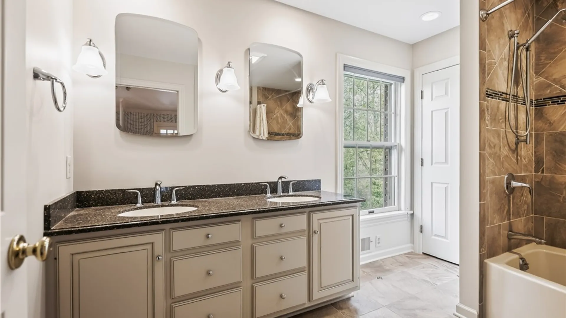 Property at 10 Ponds Edge Way, Pittsford, NY 14534 24