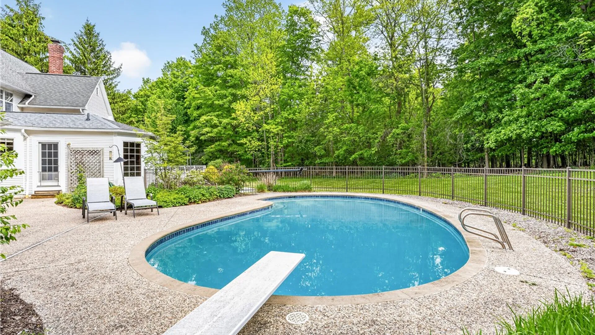 Property at 10 Ponds Edge Way, Pittsford, NY 14534 35