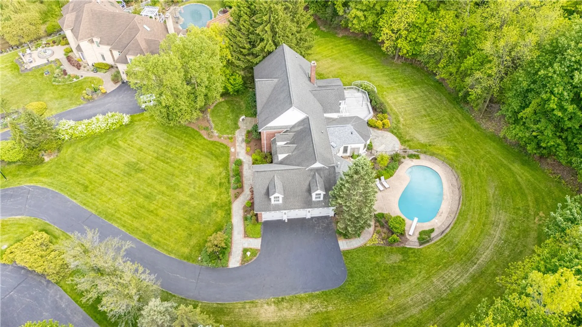 Property at 10 Ponds Edge Way, Pittsford, NY 14534 38