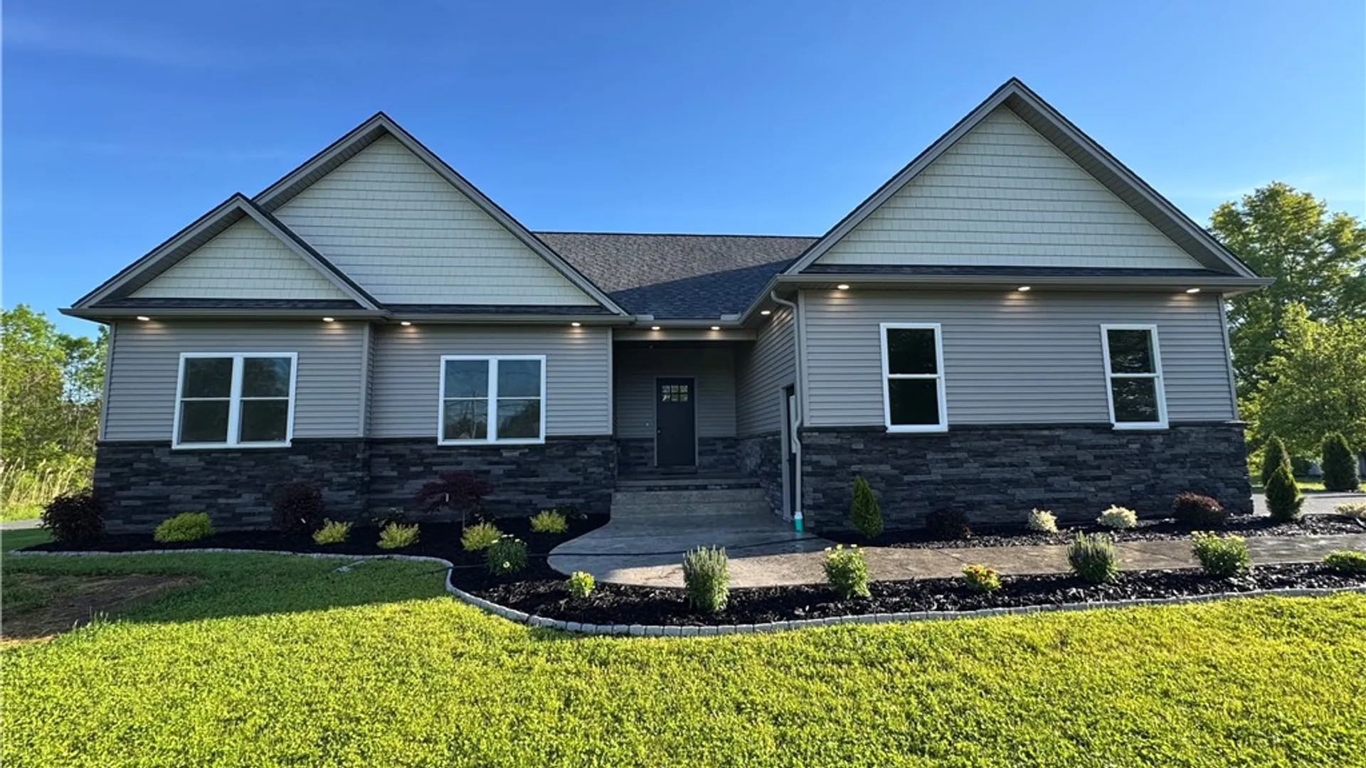 Property at 66 Parma Center Road, Parma, NY 14468 4