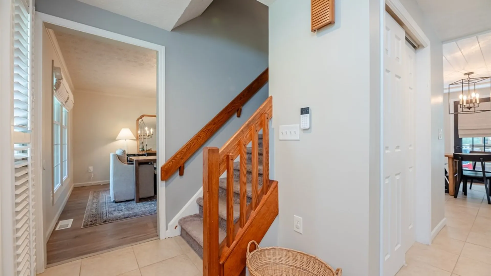 Property at 121 Berchman Circle, Greece, NY 14626 4