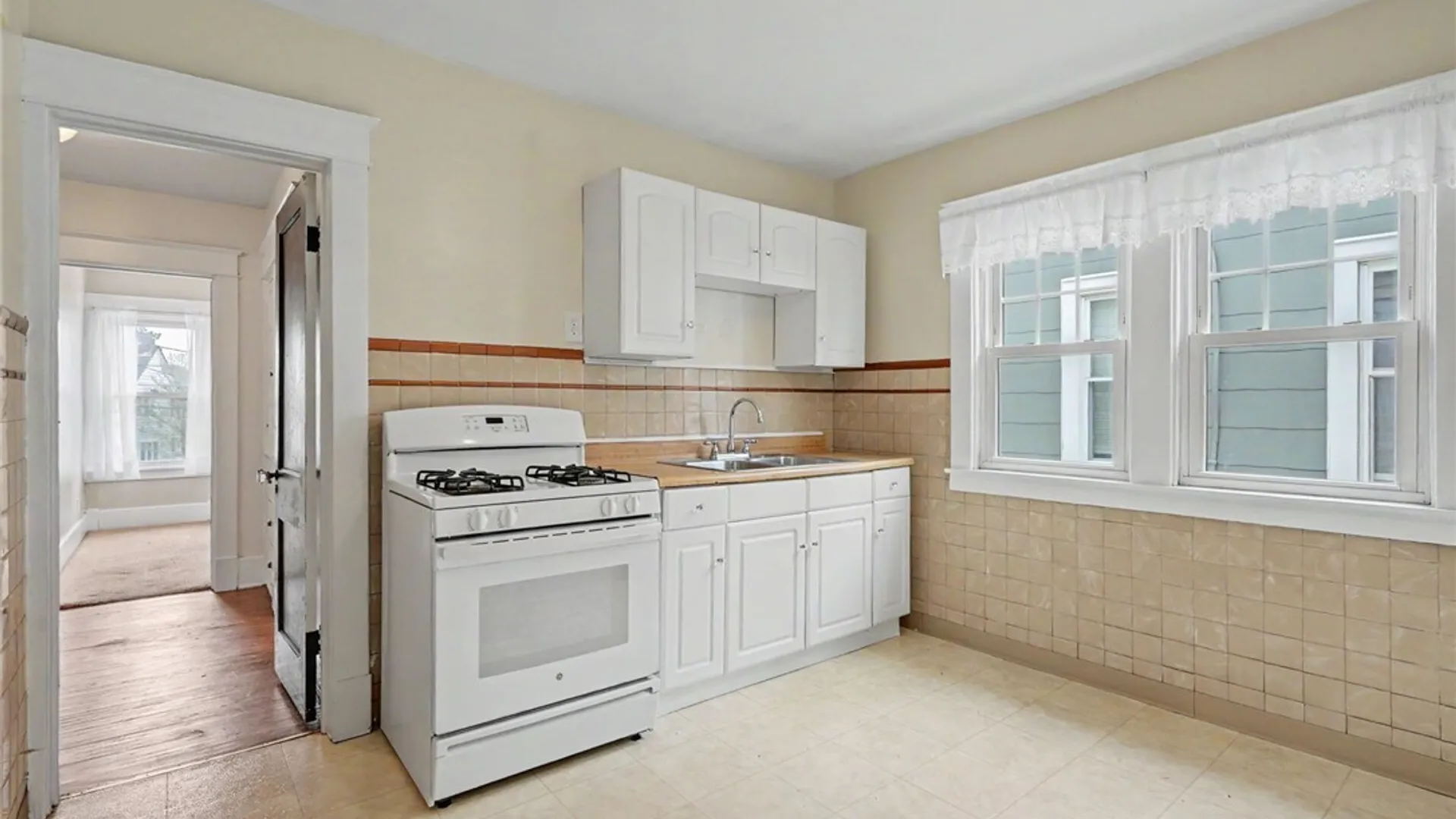 Property at 149 Colvin Avenue, Buffalo, NY 14216 24