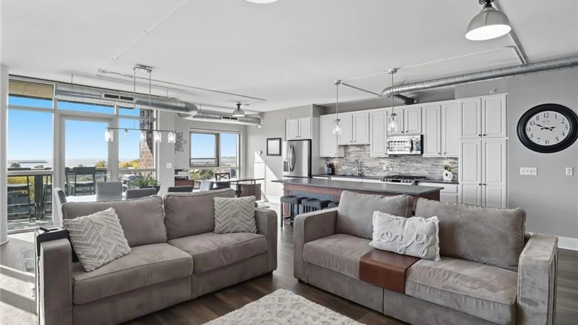 Property at 132 Lakefront Boulevard, Buffalo, NY 14202 9