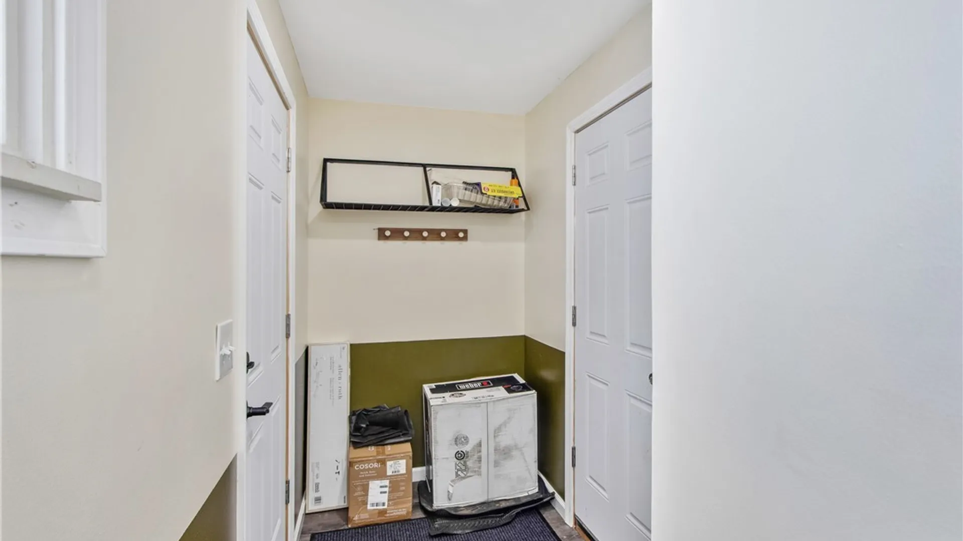 Property at 138 Burlington Avenue, Lancaster, NY 14043 17