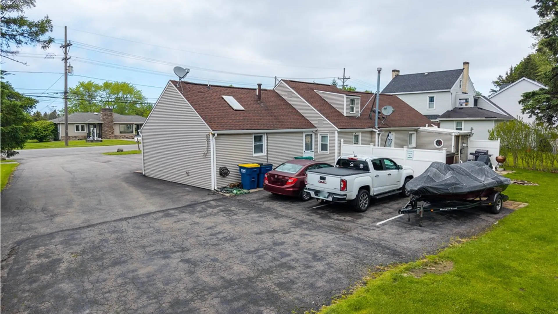 Property at 489 Plank Road, Penfield, NY 14580 4