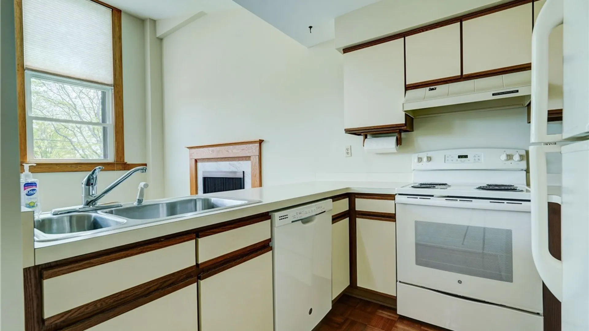 Property at 409-UN107 La Grange Avenue, Rochester, NY 14615 12