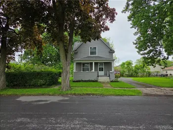 Property at 121 Fredericka Street, North Tonawanda, NY 14120