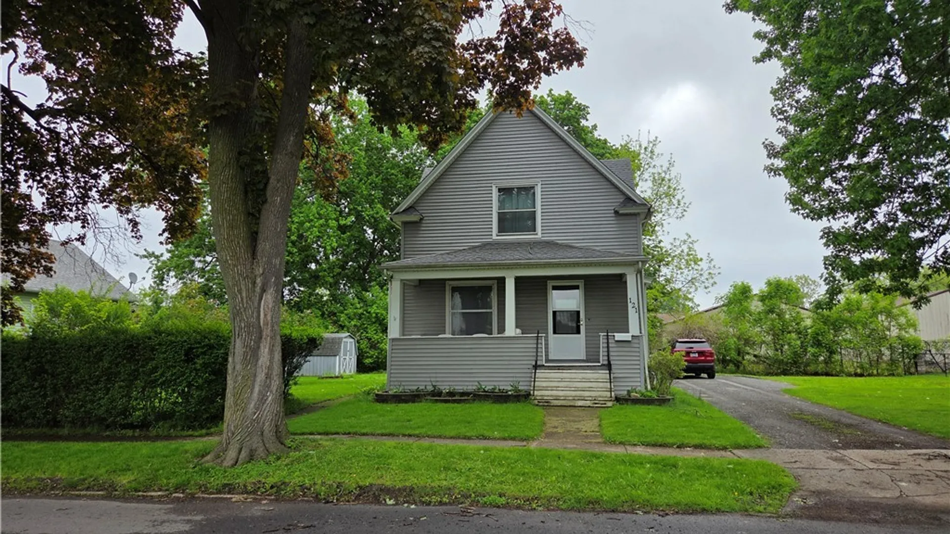 Property at 121 Fredericka Street, North Tonawanda, NY 14120 2