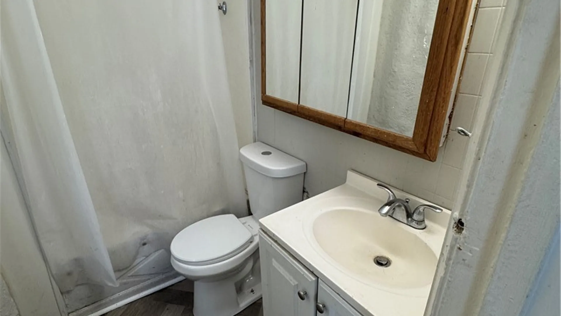 Property at 2658 Main Street, Niagara Falls, NY 14305 12