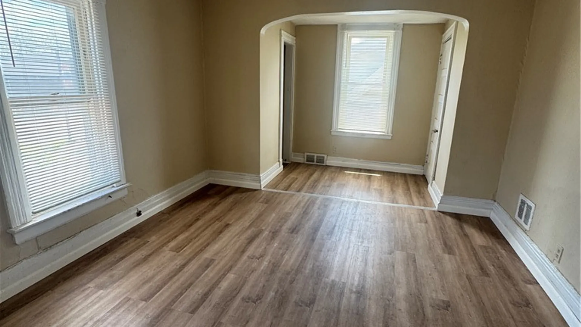 Property at 2658 Main Street, Niagara Falls, NY 14305 13