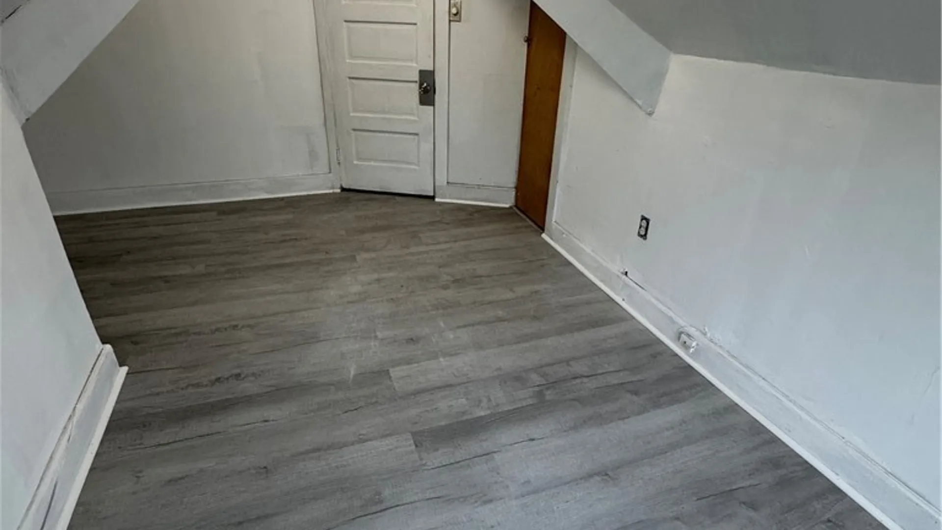 Property at 2658 Main Street, Niagara Falls, NY 14305 37