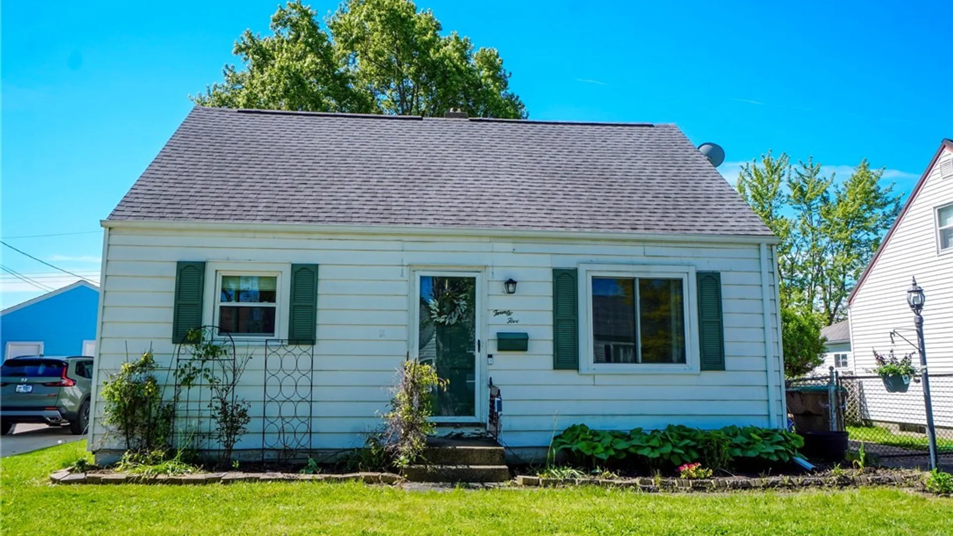 Property at 25 Mafalda Drive, Cheektowaga, NY 14215 2