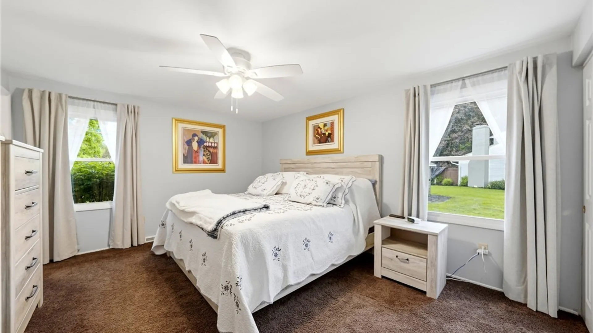 Property at 4 Woodward Court, West Seneca, NY 14224 20