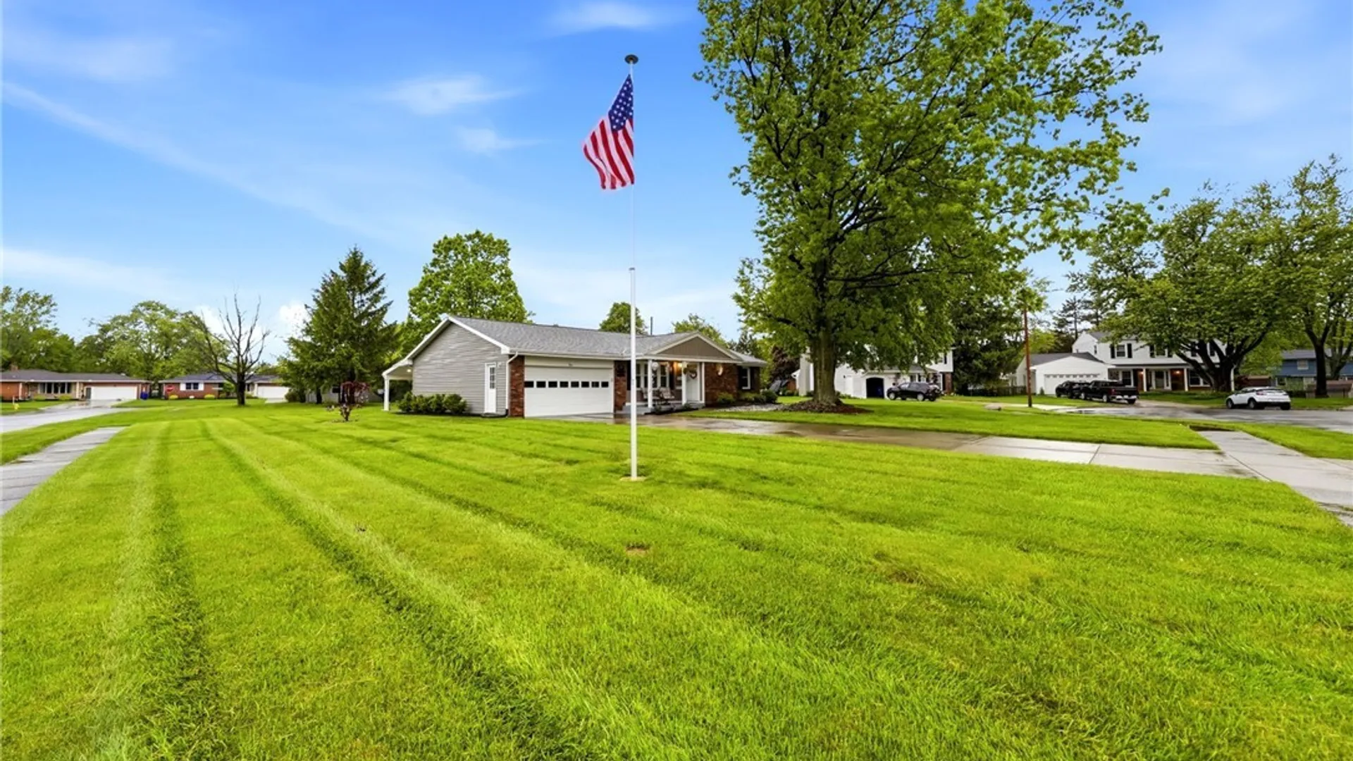 Property at 4 Woodward Court, West Seneca, NY 14224 42