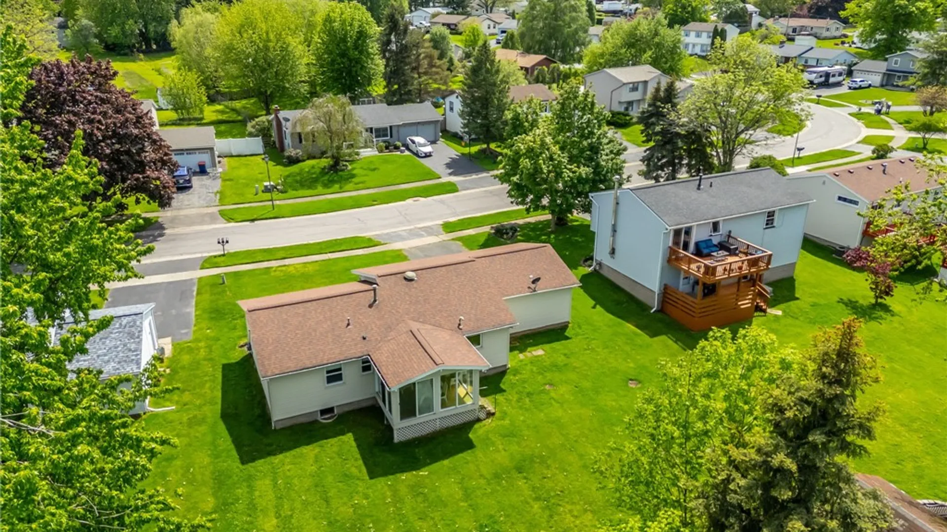Property at 96 Grandview Lane, Greece, NY 14612 29