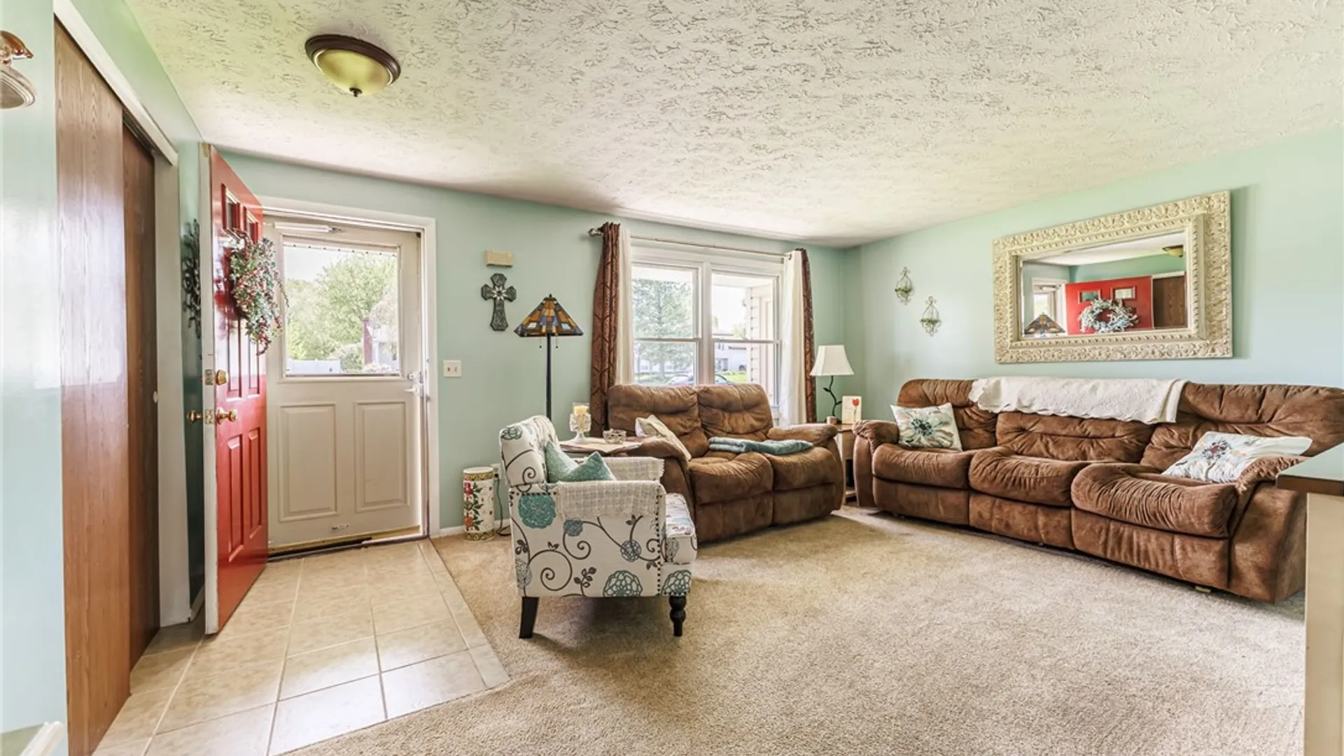 Property at 96 Grandview Lane, Greece, NY 14612 6