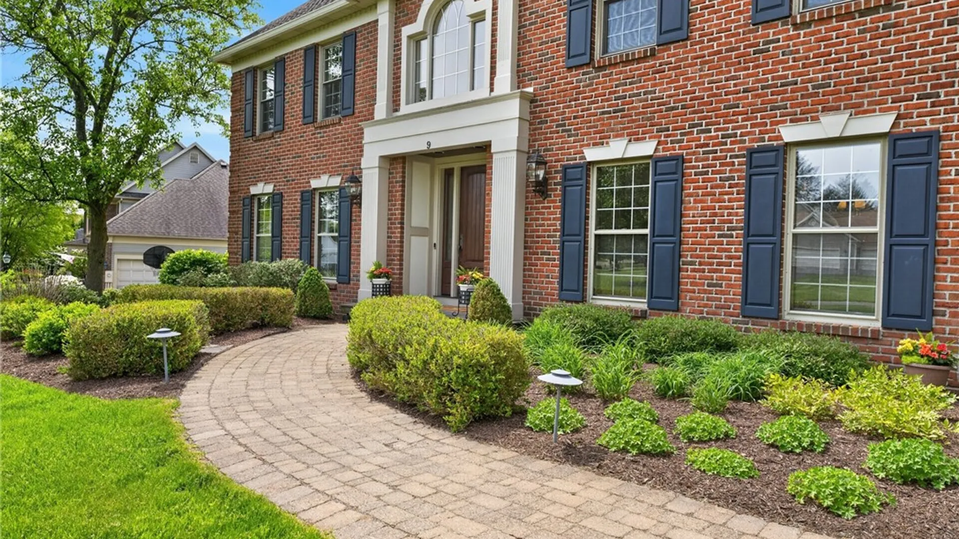 Property at 9 Neuchatel Lane, Perinton, NY 14450 2