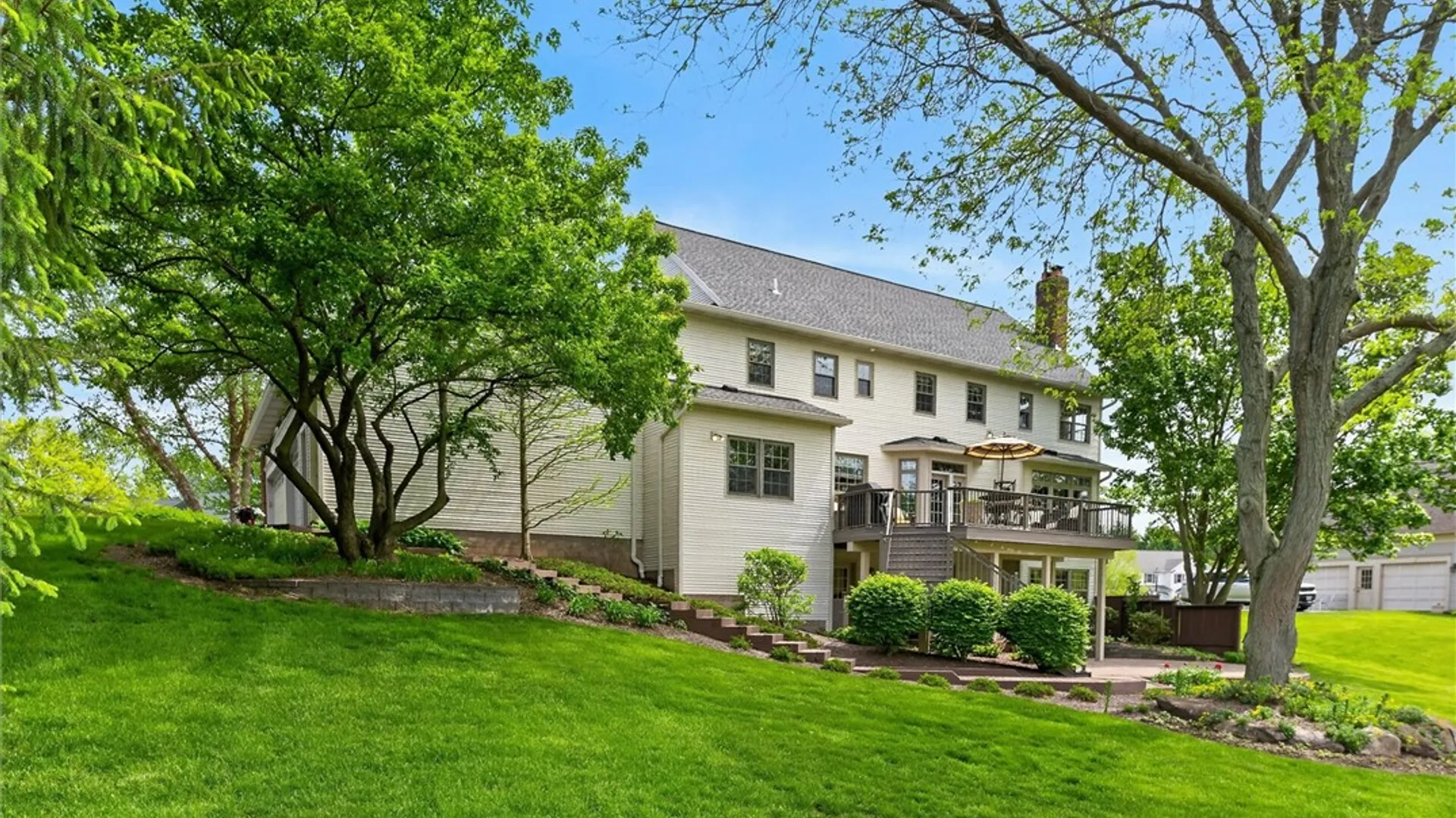 Property at 9 Neuchatel Lane, Perinton, NY 14450 41