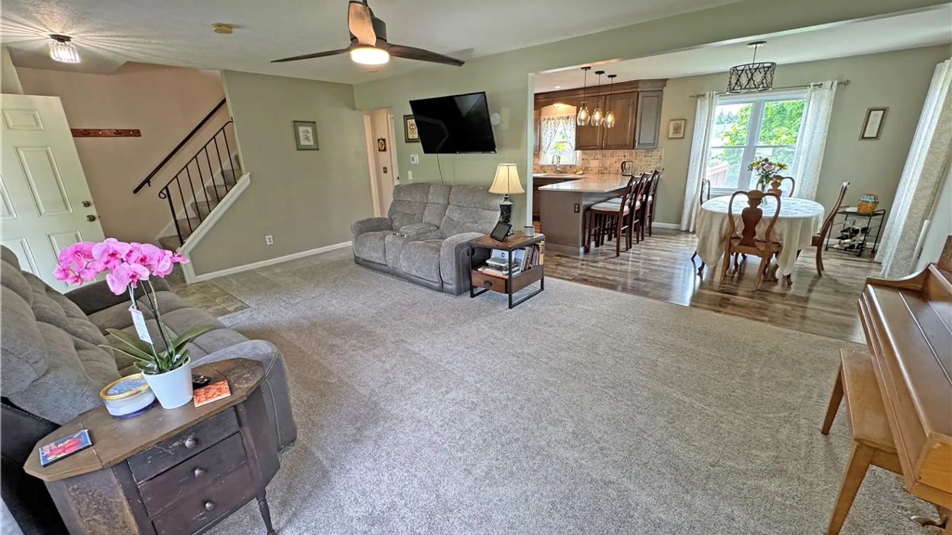 Property at 391 Farrell Road Extension, Henrietta, NY 14586 5