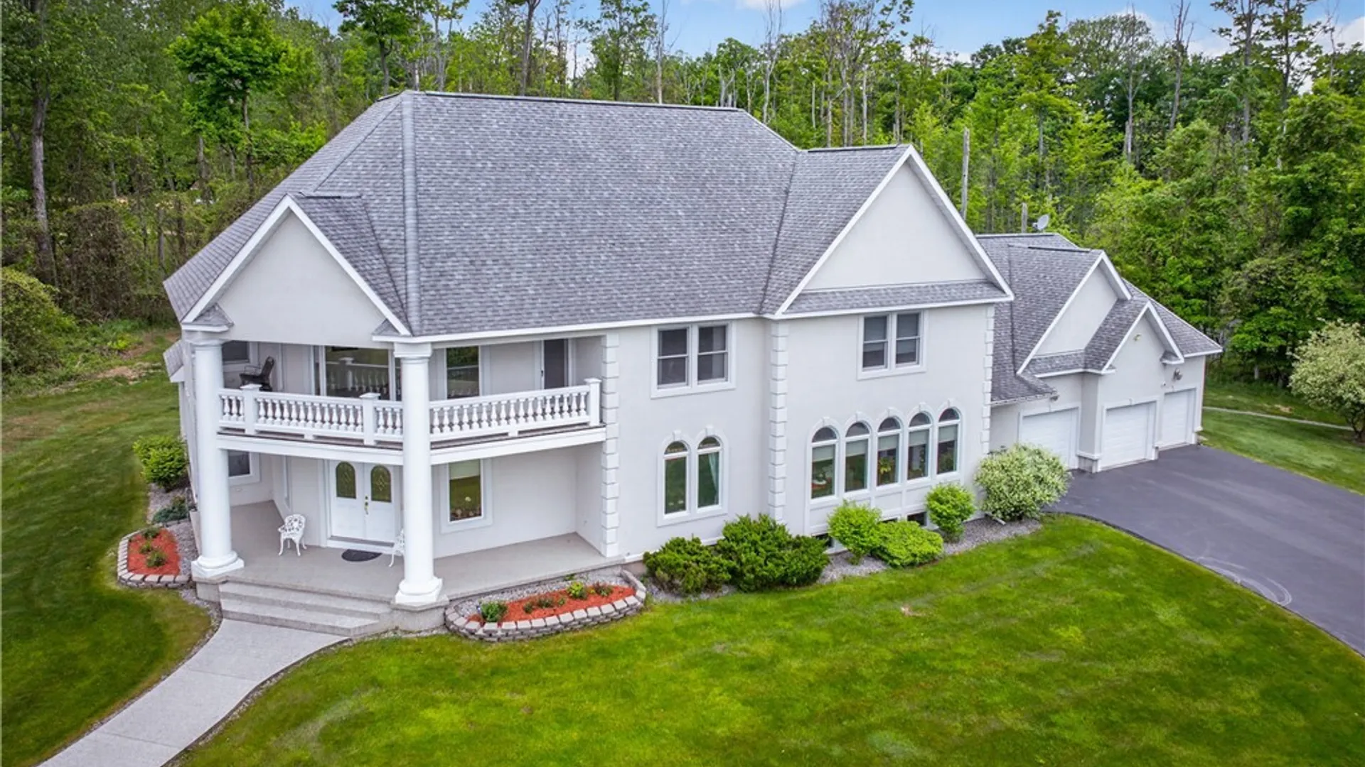 Property at 122 Jubilee Lane, New Hartford, NY 13413 12