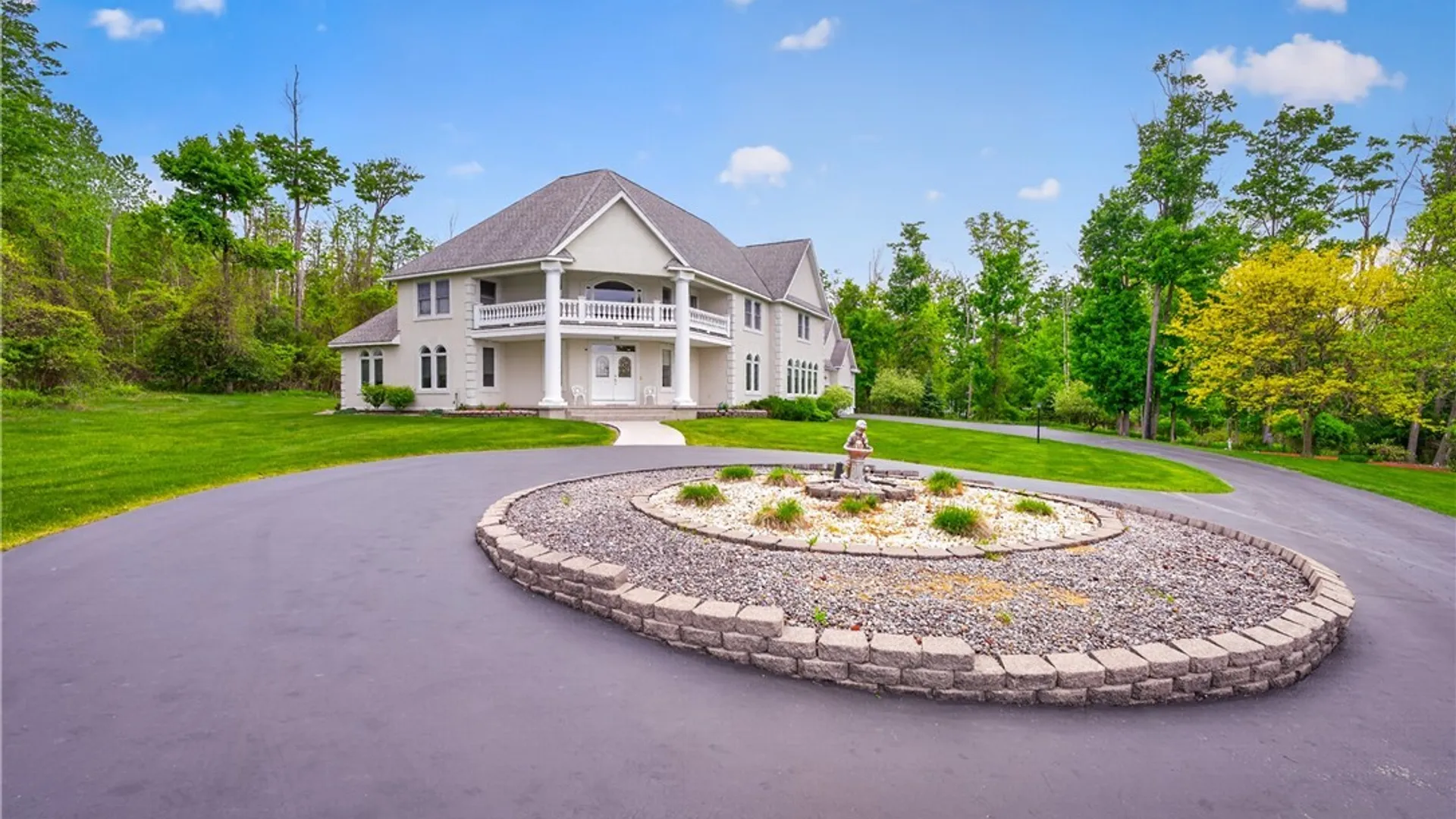 Property at 122 Jubilee Lane, New Hartford, NY 13413 13