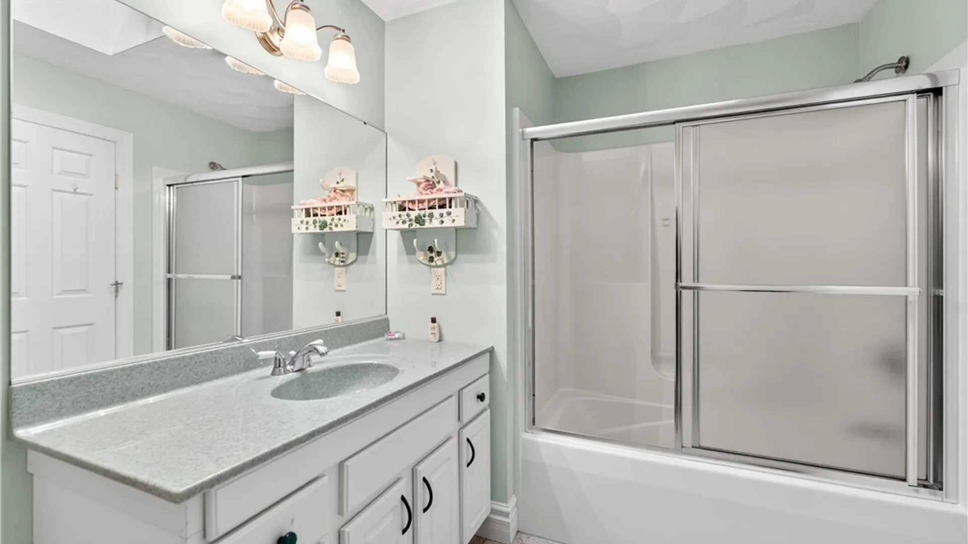 Property at 122 Jubilee Lane, New Hartford, NY 13413 39