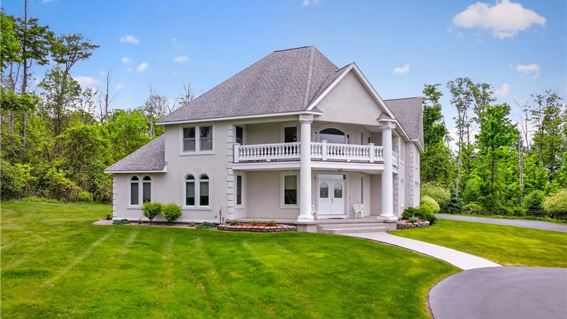Property at 122 Jubilee Lane, New Hartford, NY 13413 6