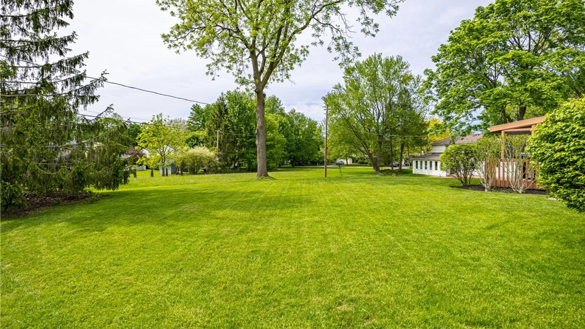 Property at 54 Maple Leaf Circle, Penfield, NY 14526 48