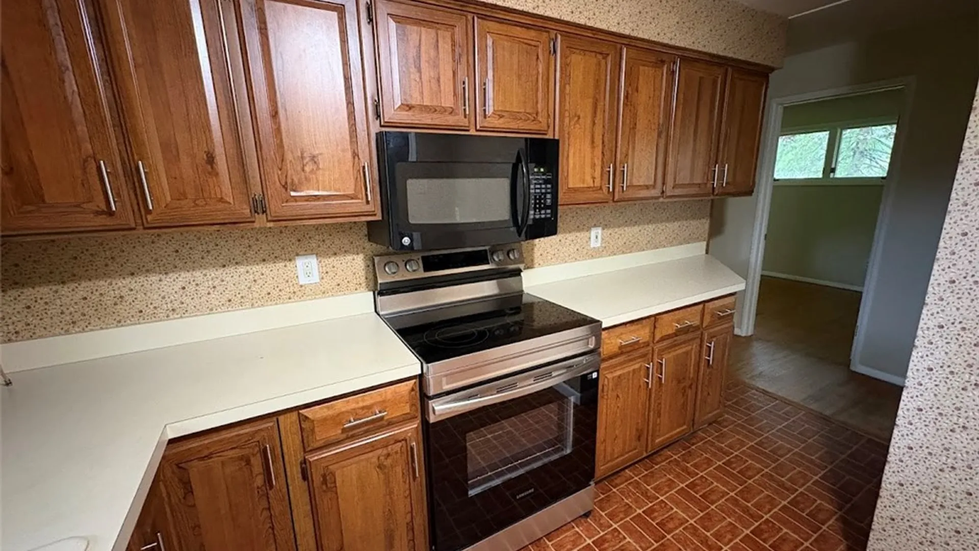 Property at 570 Marsh Rd Road, Pittsford, NY 14534 5