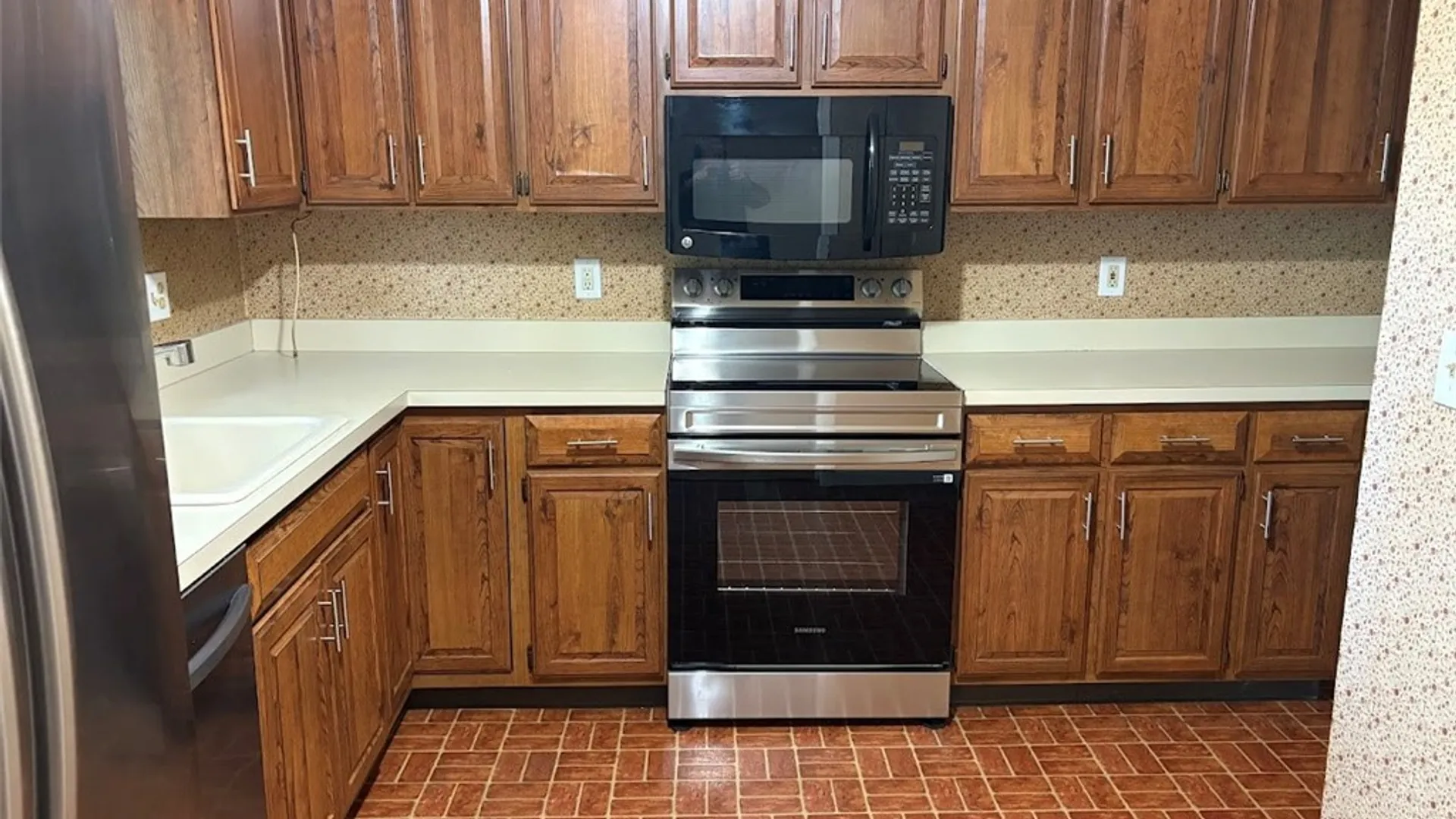 Property at 570 Marsh Rd Road, Pittsford, NY 14534 6