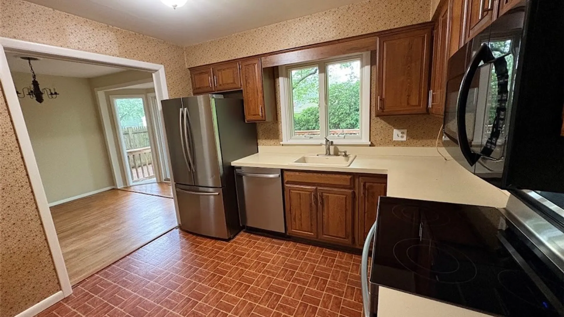 Property at 570 Marsh Rd Road, Pittsford, NY 14534 7