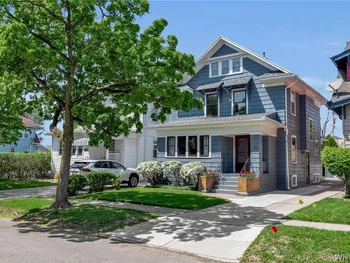 Property at 11 Colton Drive, Buffalo, NY 14216