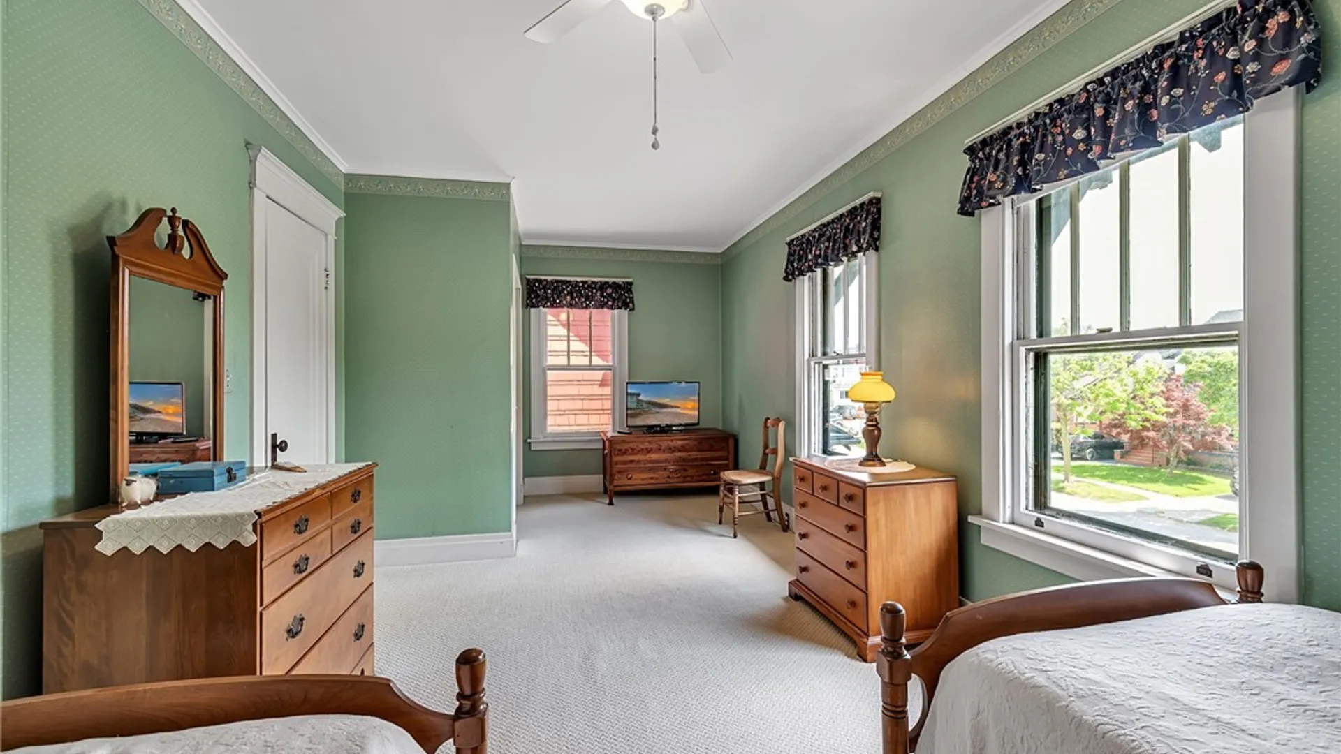 Property at 11 Colton Drive, Buffalo, NY 14216 25