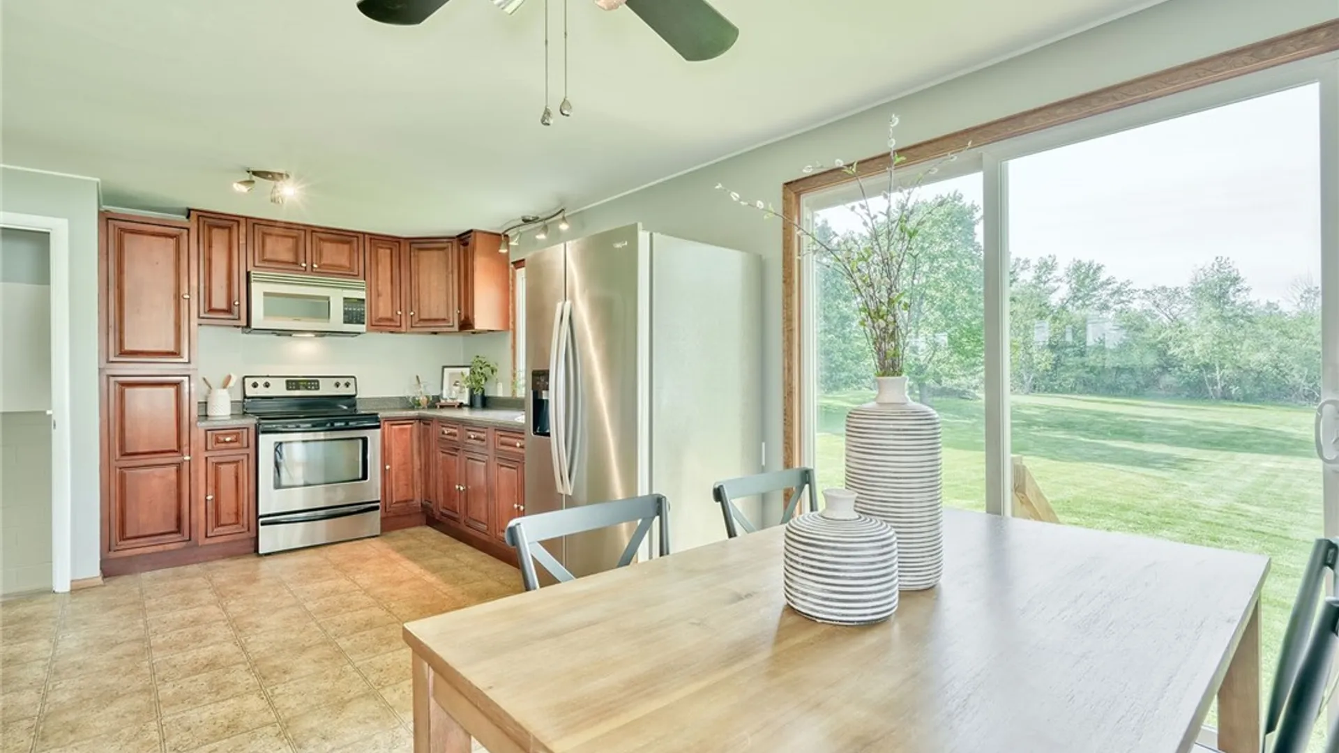 Property at 1815 Woodard Road, Webster, NY 14580 18