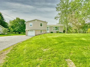Property at 1815 Woodard Road, Webster, NY 14580