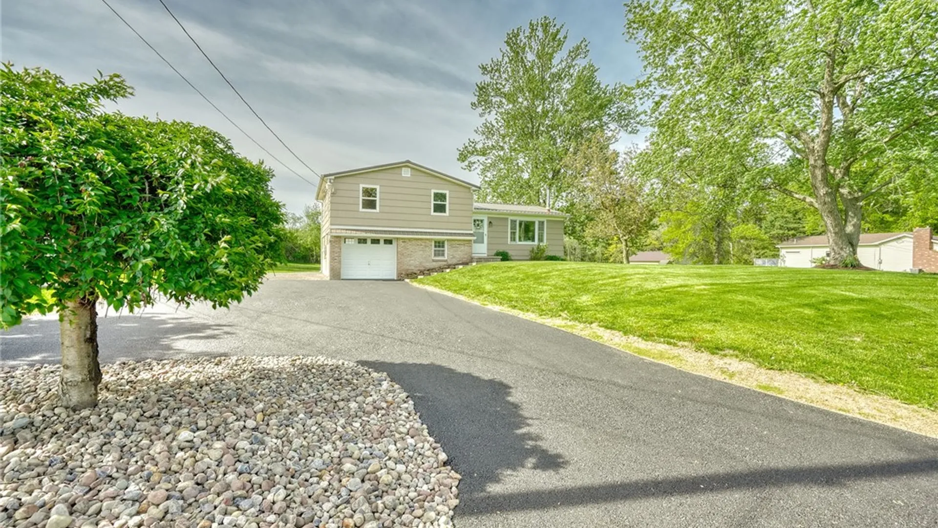 Property at 1815 Woodard Road, Webster, NY 14580 2