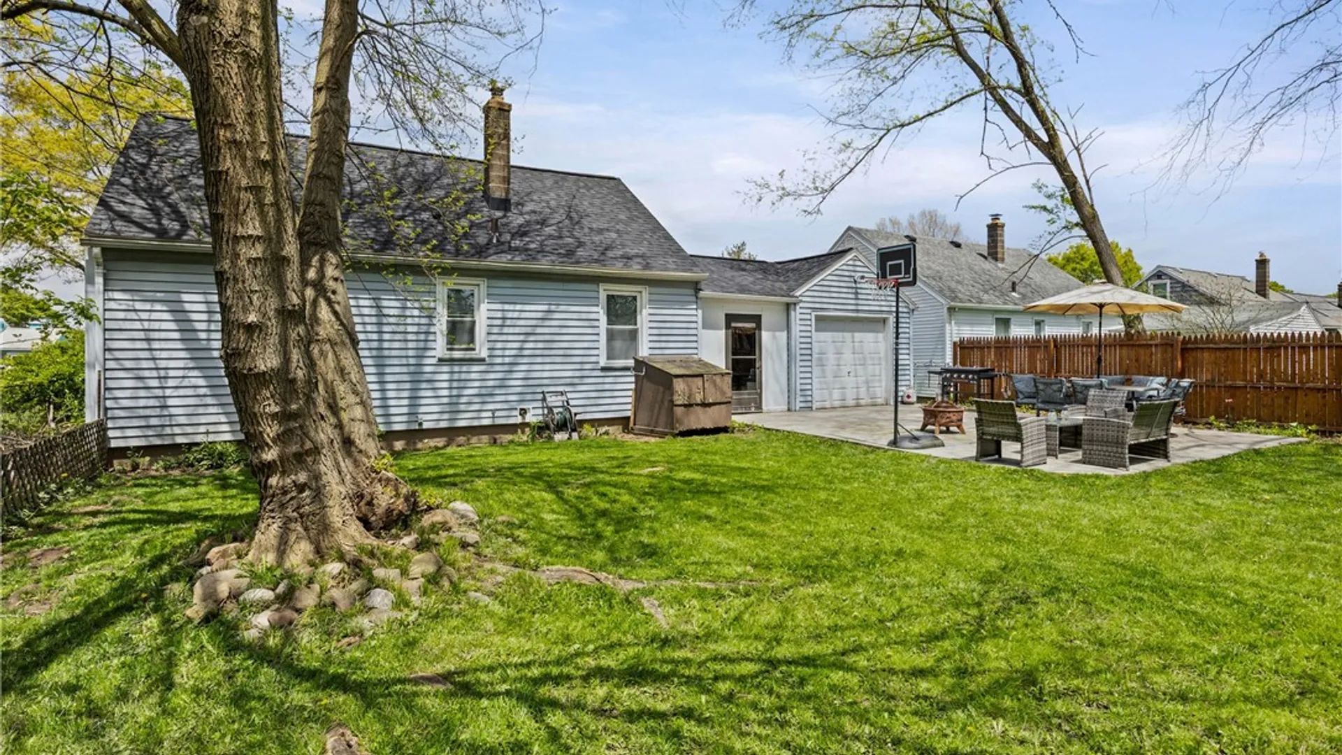 Property at 21 LEGION CIRCLE, Greece, NY 14616 17