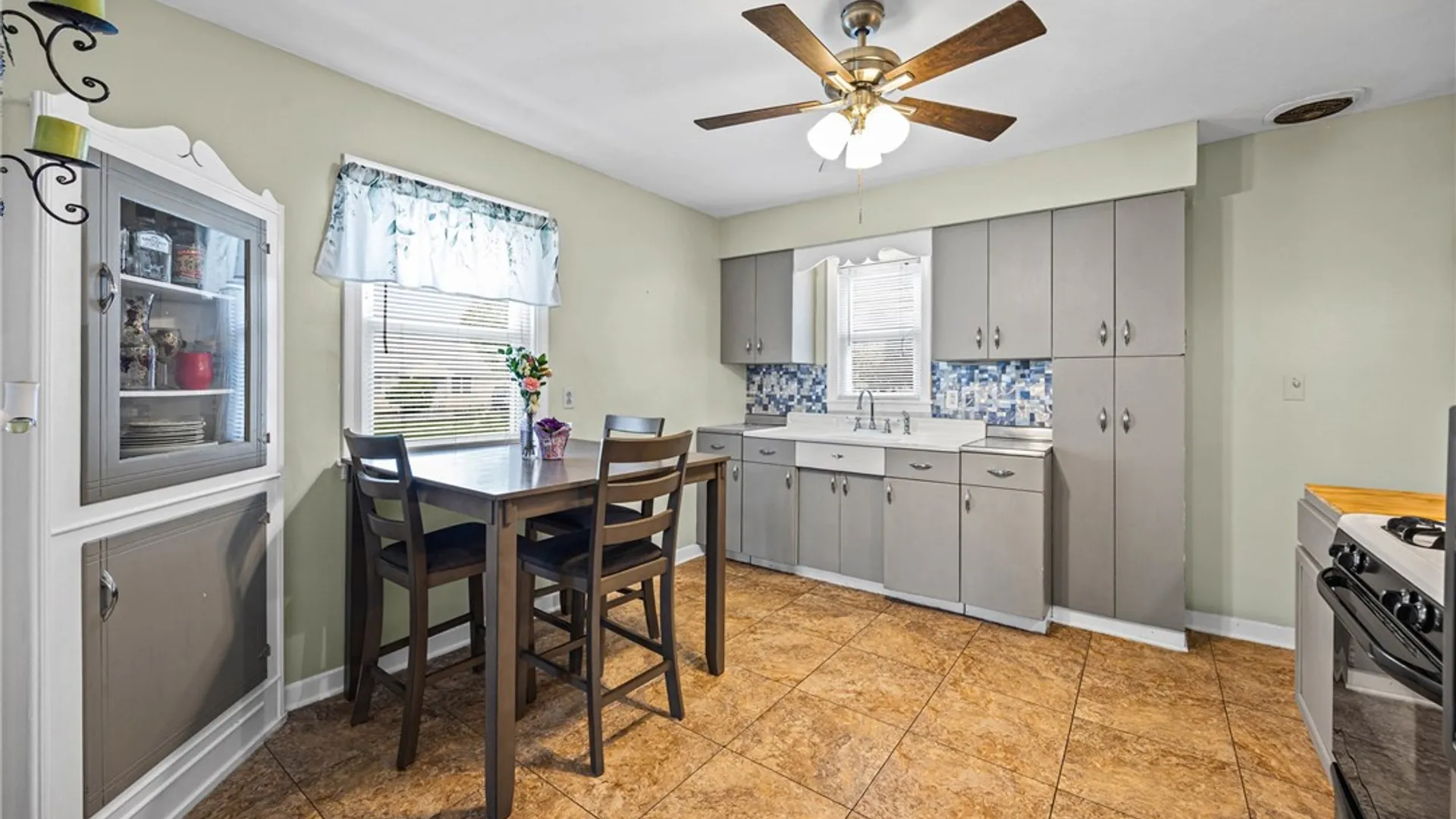 Property at 21 LEGION CIRCLE, Greece, NY 14616 7