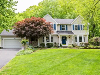 Property at 487 Sandystone Circle, Webster, NY 14580