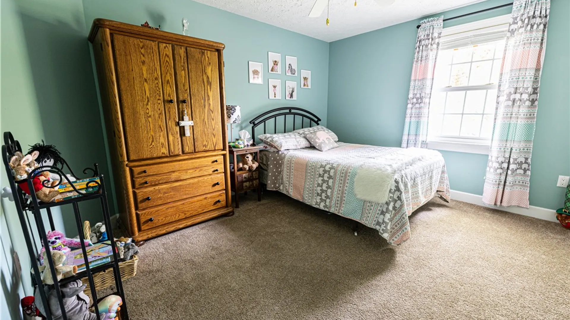 Property at 487 Sandystone Circle, Webster, NY 14580 23