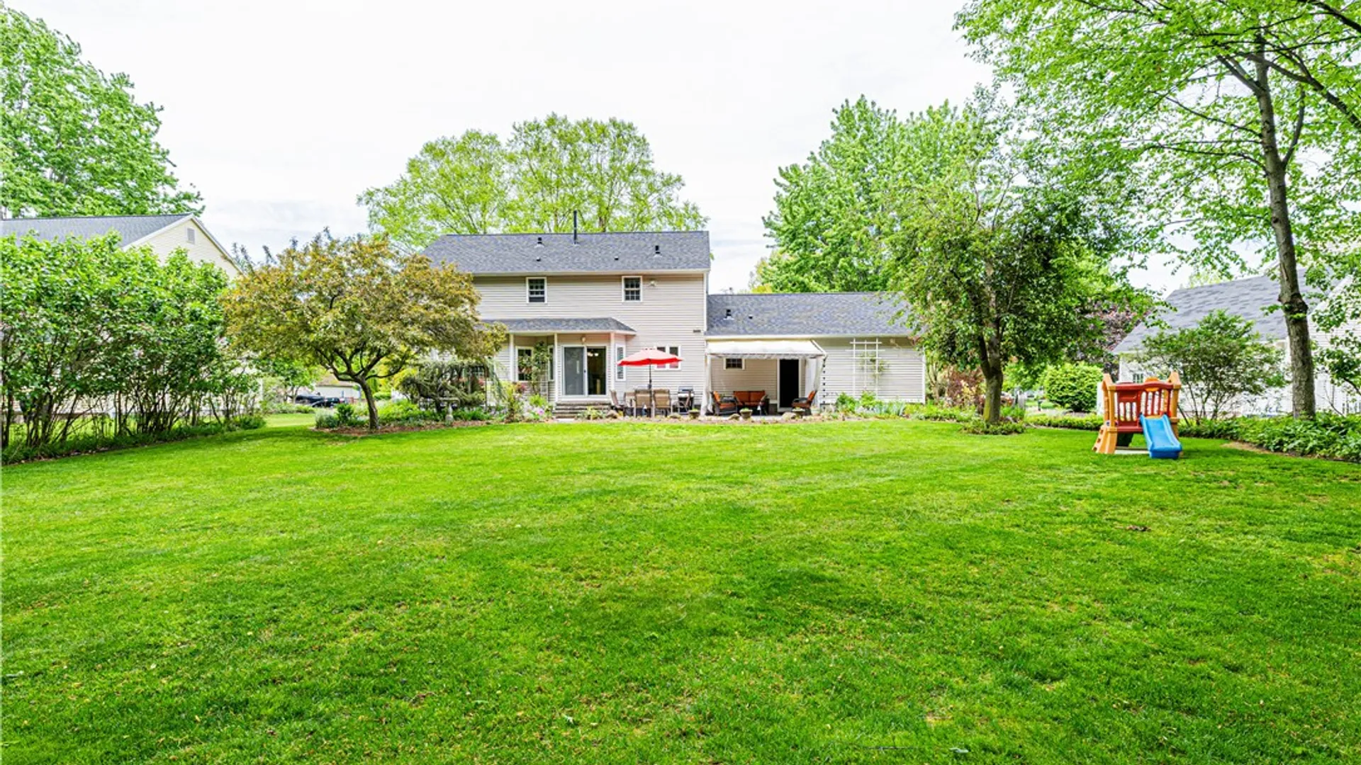 Property at 487 Sandystone Circle, Webster, NY 14580 34