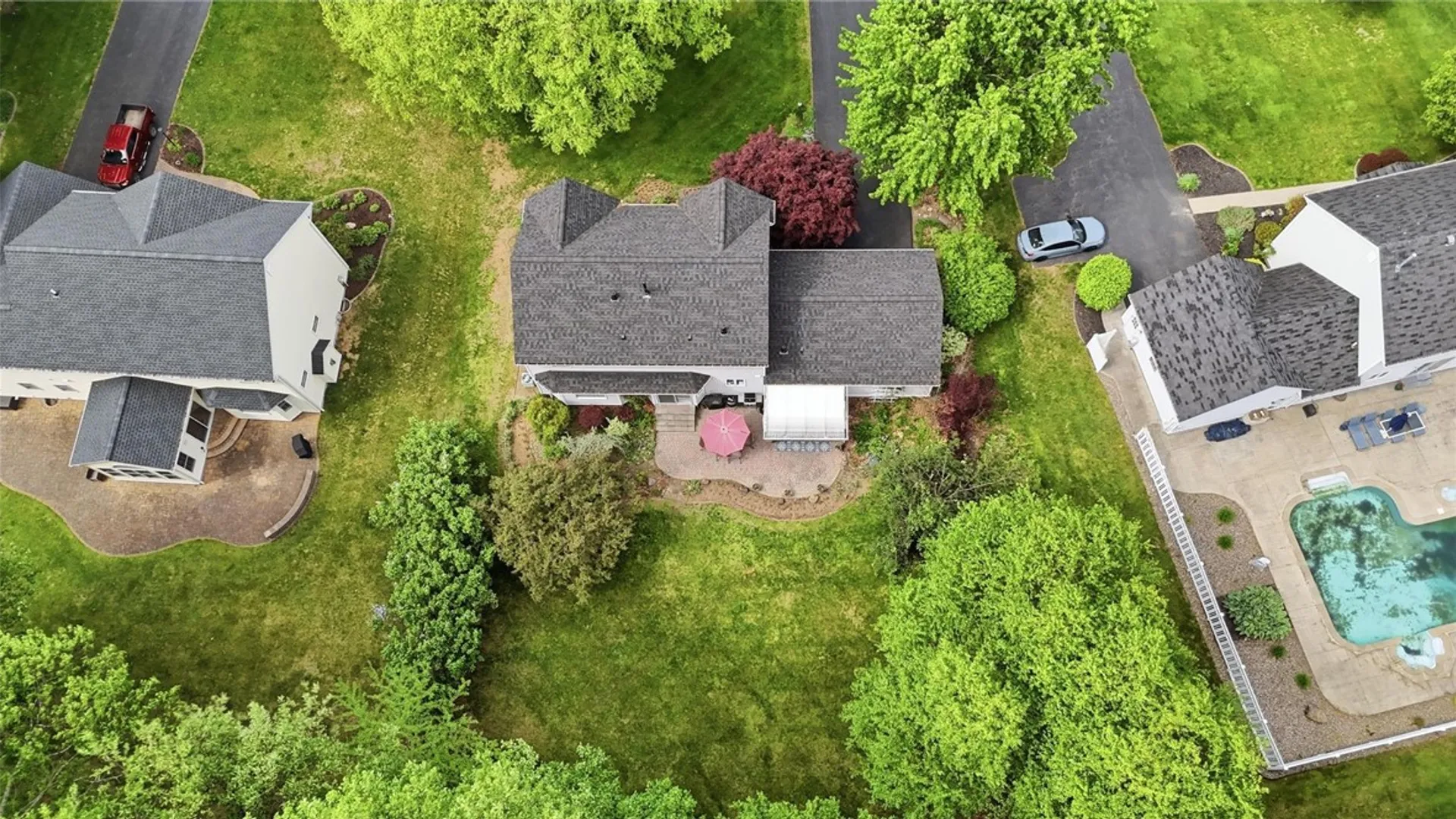Property at 487 Sandystone Circle, Webster, NY 14580 37