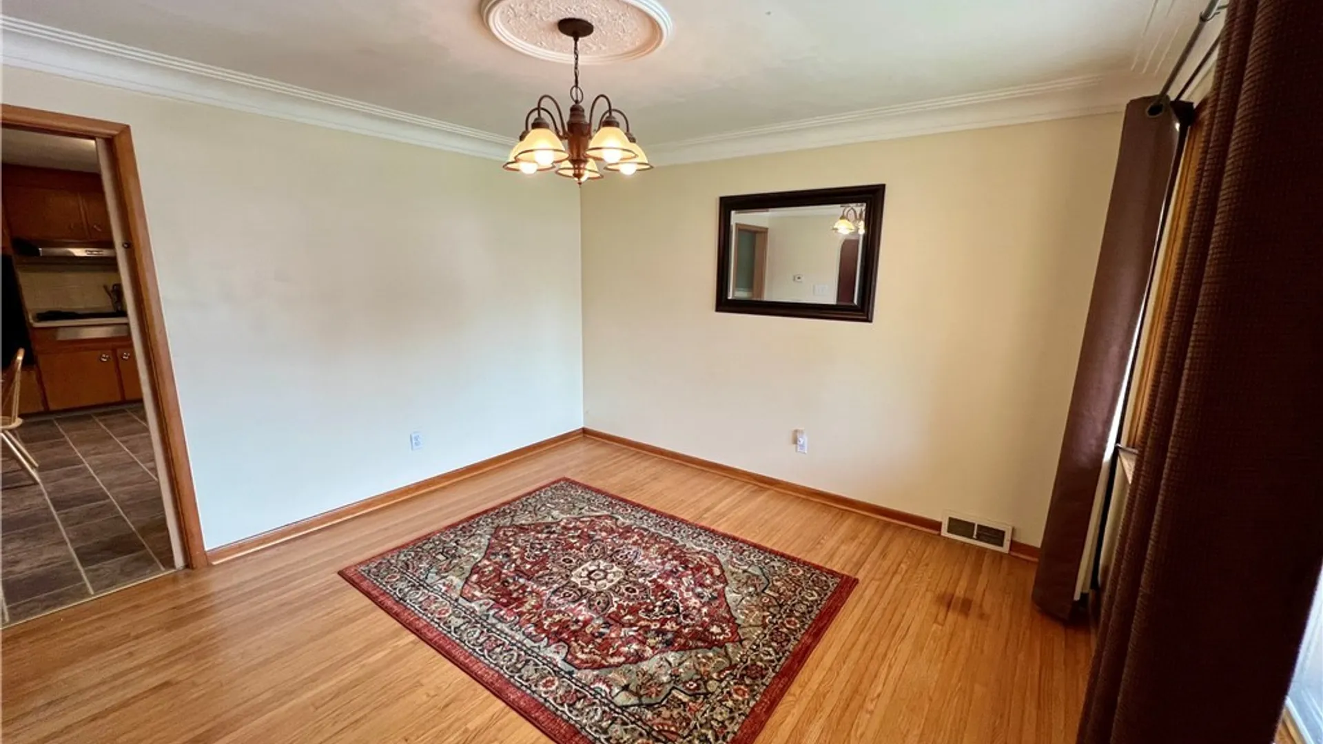 Property at 40 Hawro Place, Lancaster, NY 14043 13