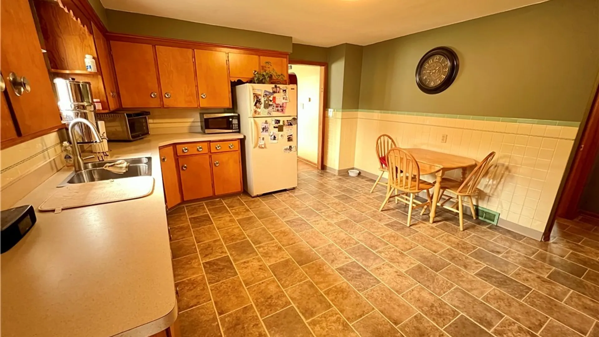 Property at 40 Hawro Place, Lancaster, NY 14043 21