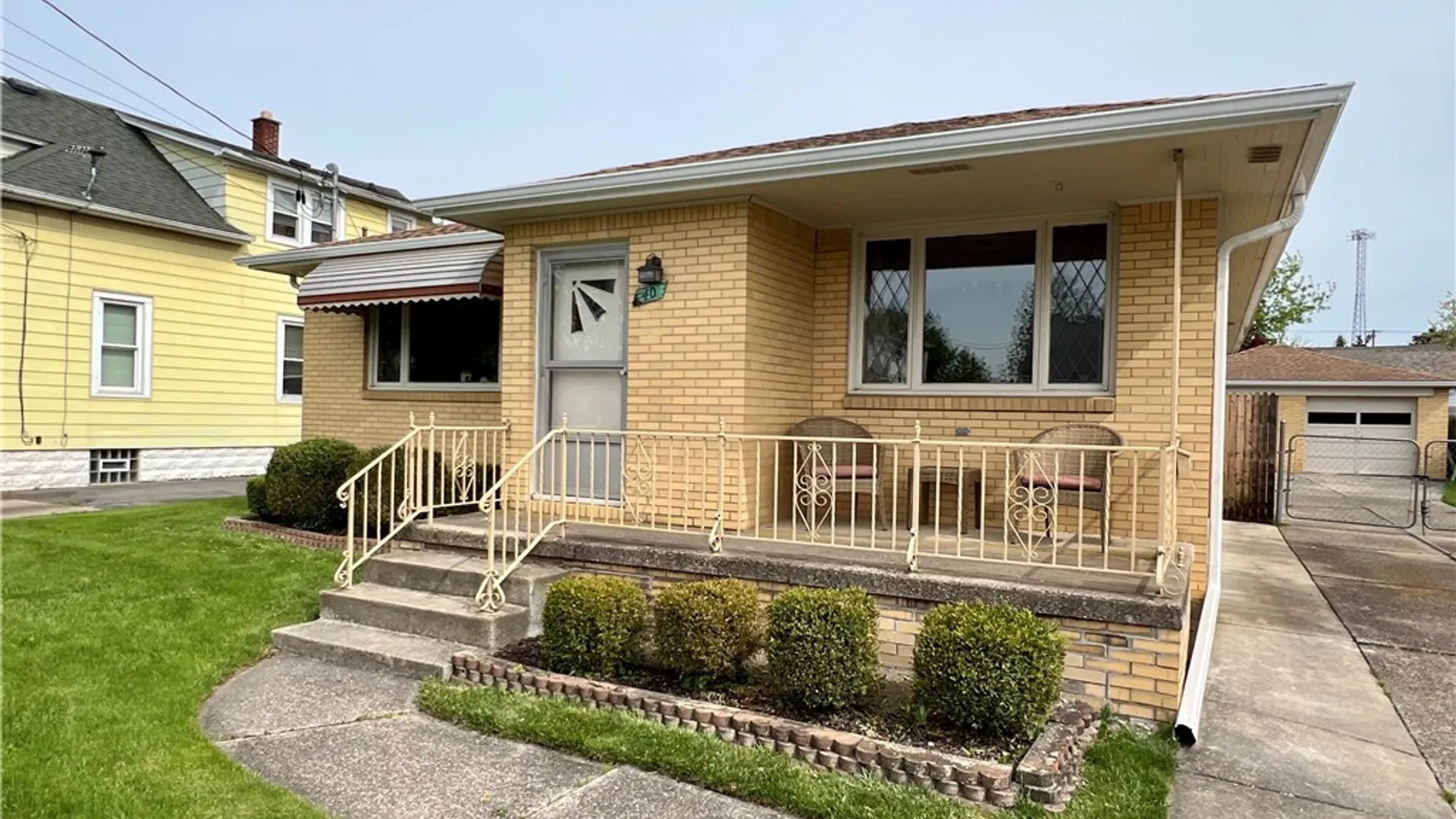 Property at 40 Hawro Place, Lancaster, NY 14043 3