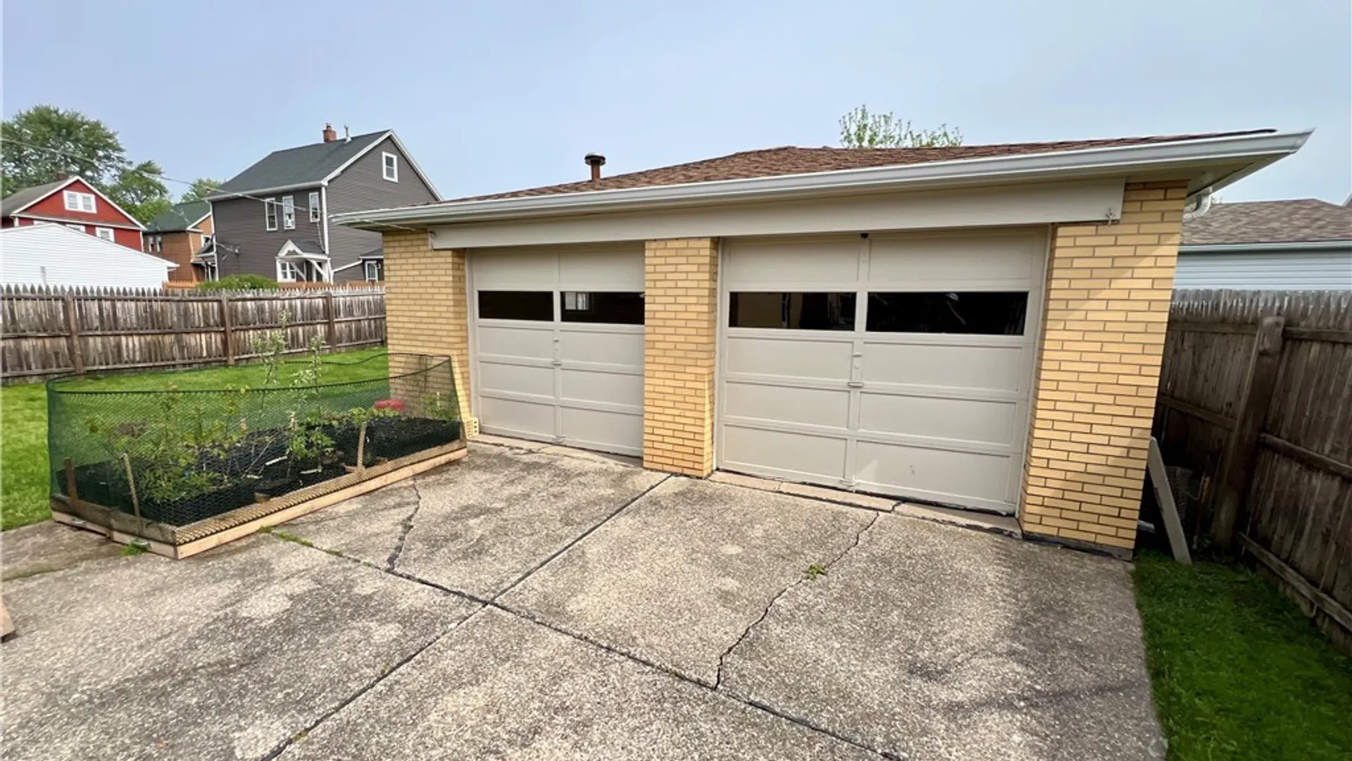 Property at 40 Hawro Place, Lancaster, NY 14043 5